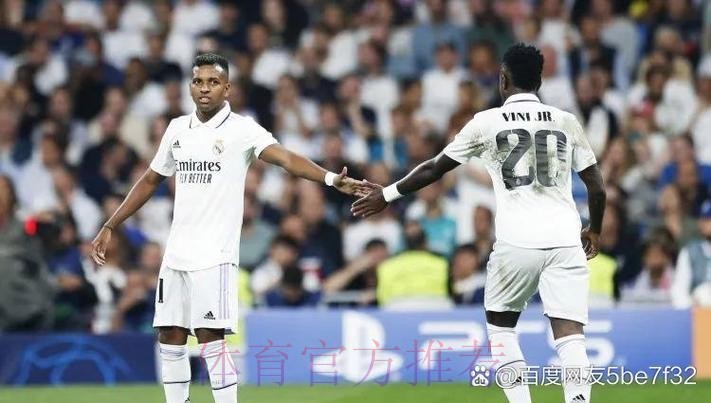 皇马与戴维斯达口头协议 想以3000+万欧签下 皇马与戴维斯达口头协议 想以3000+万欧签下